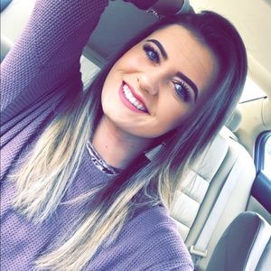 Meet your Posher, Makayla